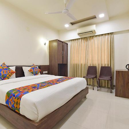 Fabhotel A1 Plaza Ahmedabad Buitenkant foto