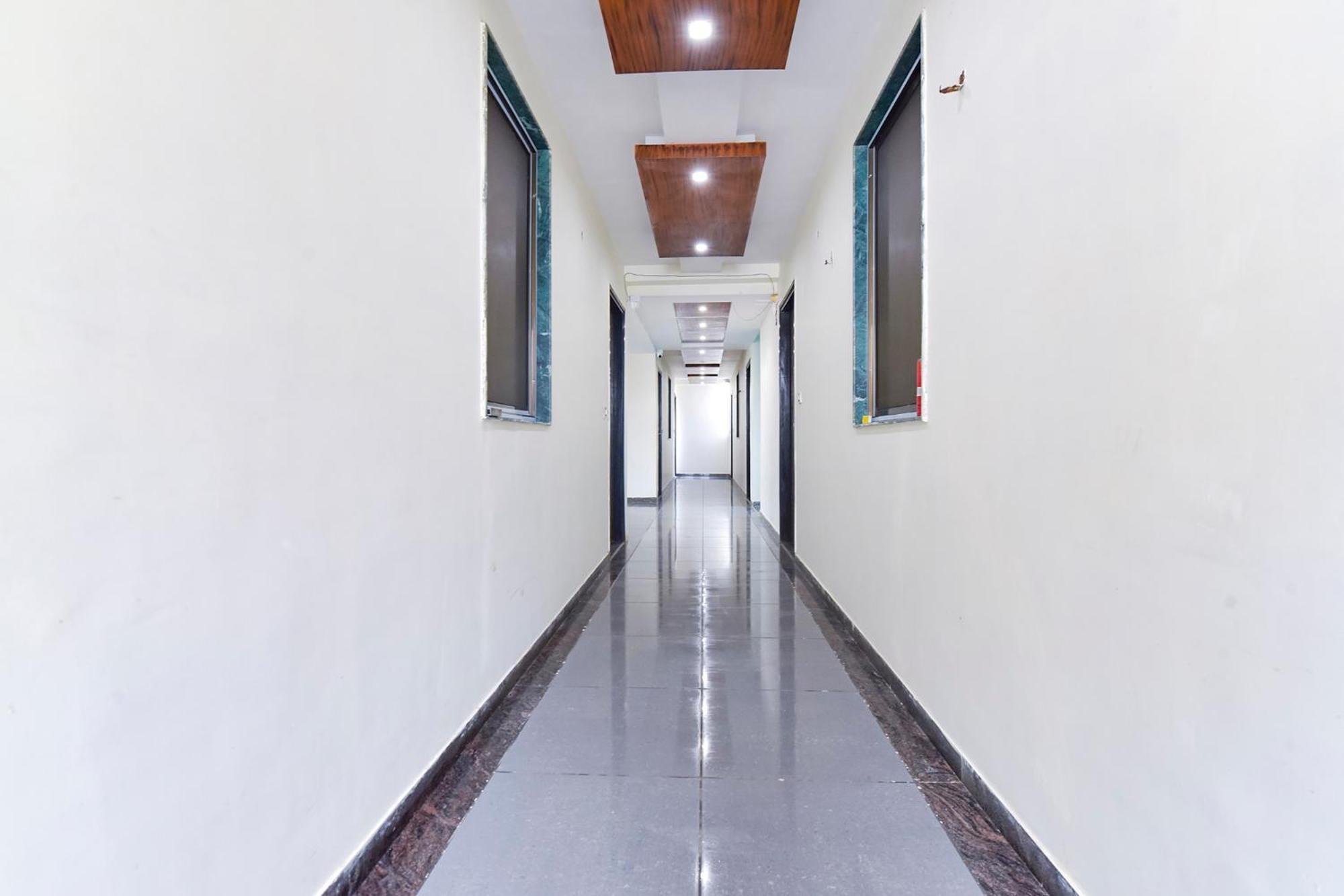 Fabhotel A1 Plaza Ahmedabad Buitenkant foto