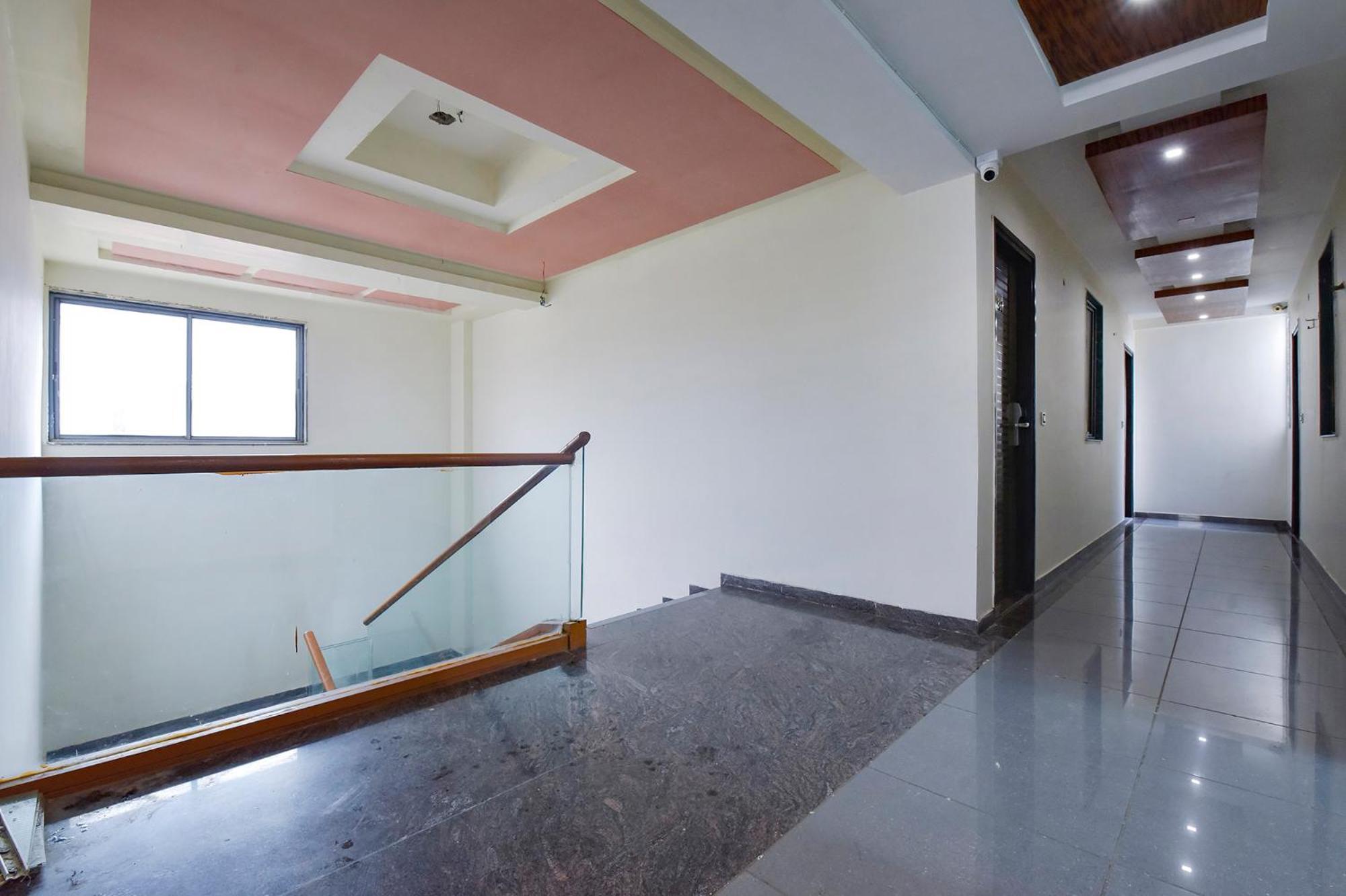 Fabhotel A1 Plaza Ahmedabad Buitenkant foto