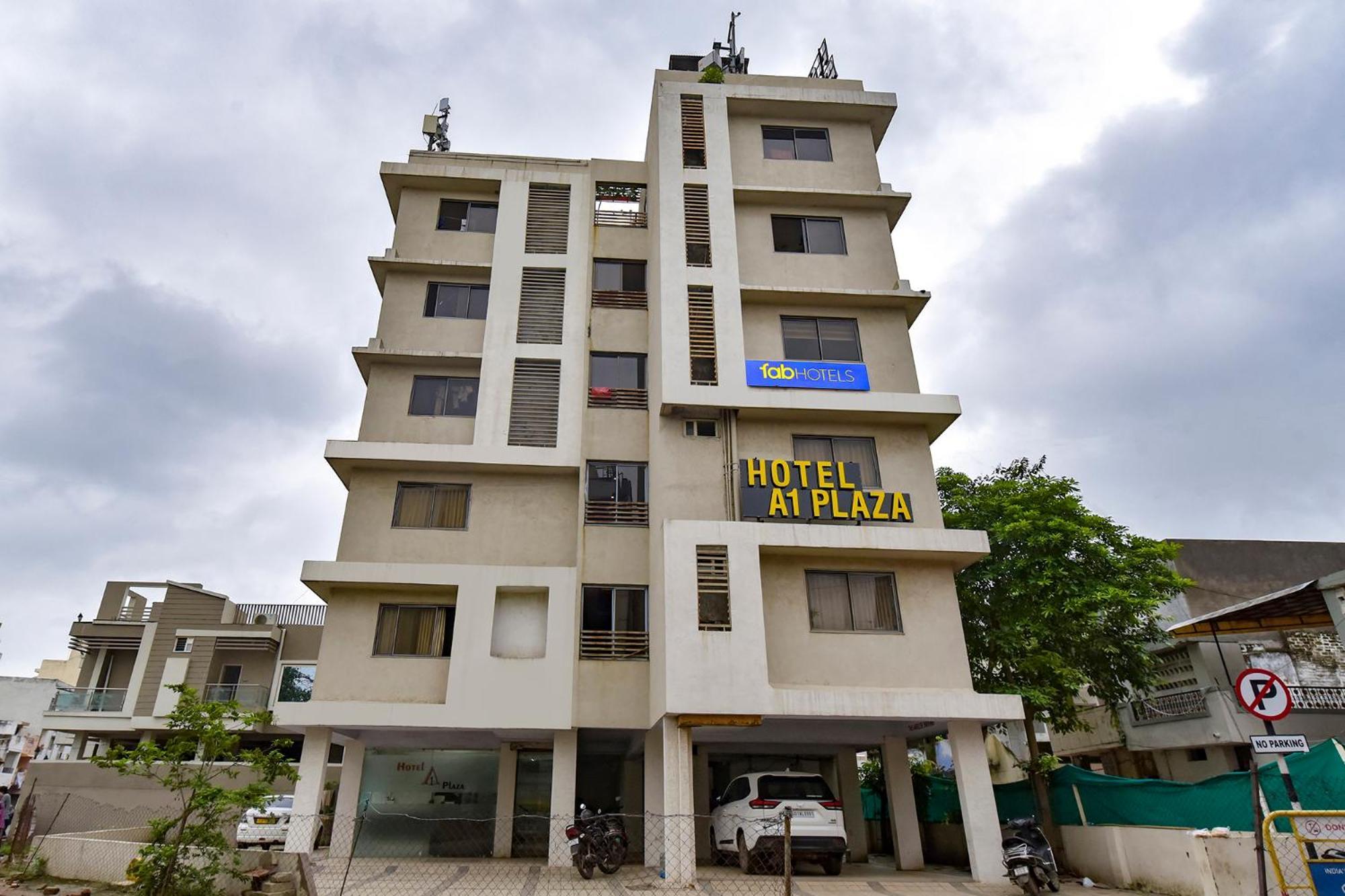 Fabhotel A1 Plaza Ahmedabad Buitenkant foto